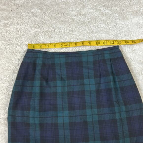 Y2K Kasper A.S.L. two piece skirt suit in blue and green plaid, size 4P - Picture 10 of 13